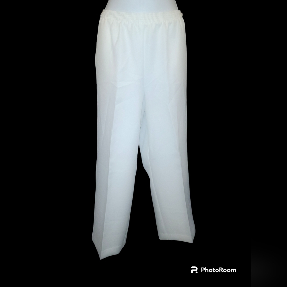 White dress pants by Alfred Dunner 12 petite
